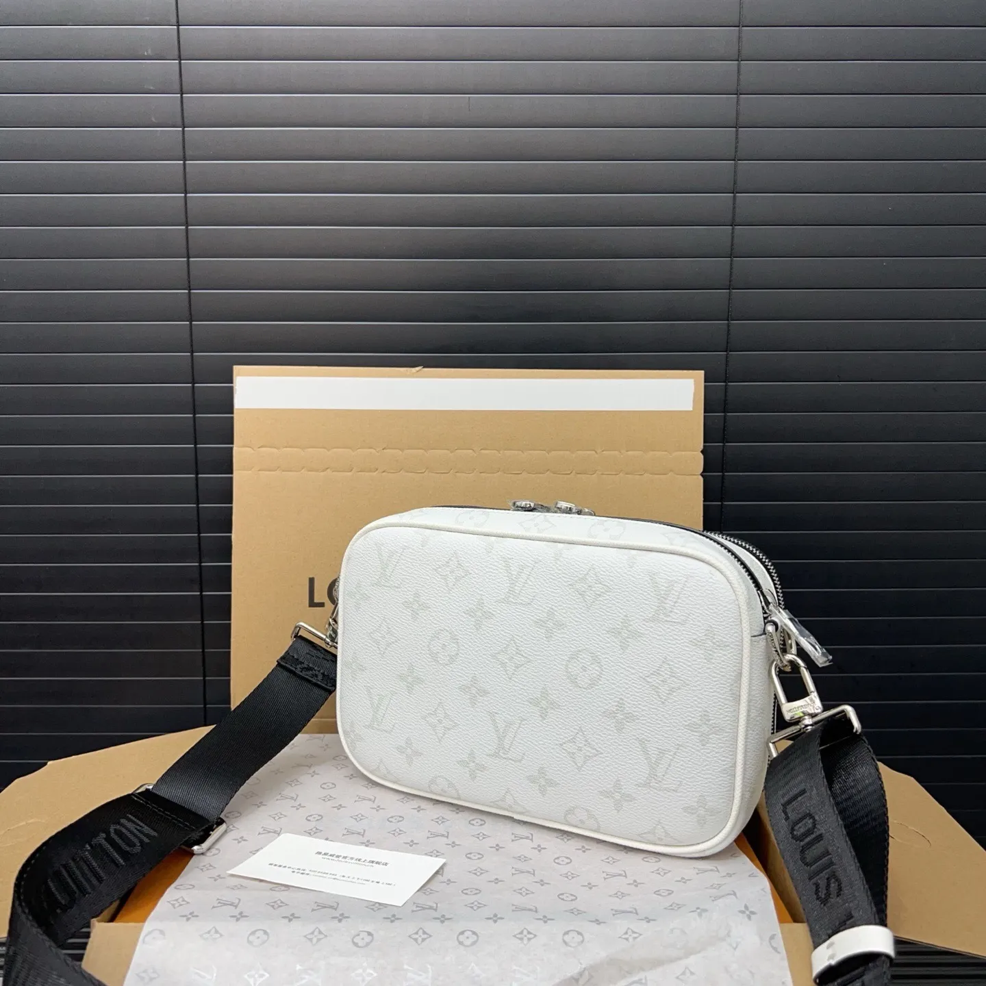 All Categories Official Website "Brand Women's Bags" Women's Bags 💙 LV 2025 New LV Crossbody Bag
