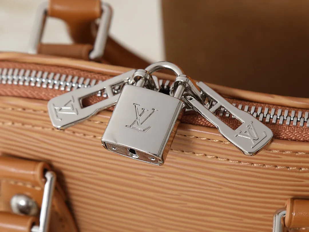 All Categories Official Website "Brand Women's Bags" Women's Bags 💙 LV 2025 New LV Crossbody Bag