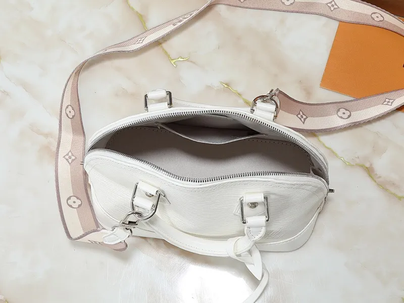 All Categories Official Website "Brand Women's Bags" Women's Bags 💙 LV 2025 New LV Crossbody Bag