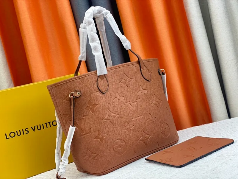 All categories Official website "Brand Women's Bags" Women's Bags 💙 LV replica LV, fine imitation LV bags, LV shoulder bags, 2023 official latest version LV full leather embossed handbag, bag factory, original material, size: 32-29-17CM
