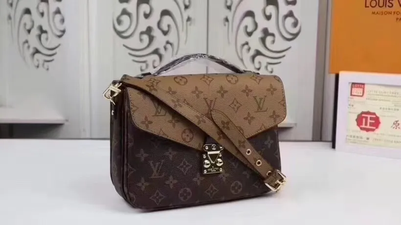 All categories Official website "Brand Women's Bags" Women's Bags 💙 LV fine imitation LV, high imitation LV bags, LV crossbody bags, 2023 official latest version LV messenger bag, LV bag factory, recommended bags, size: 25-17CM