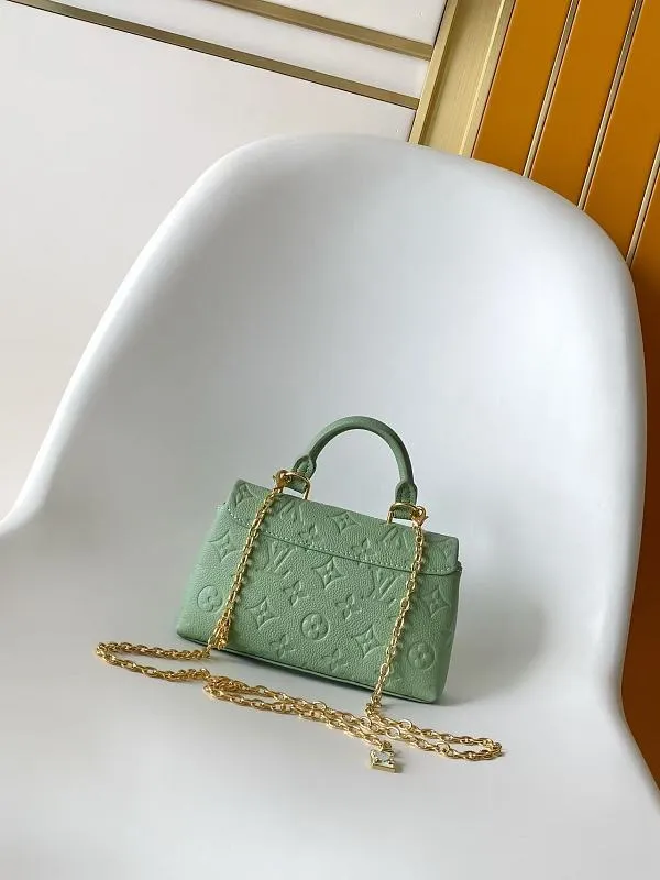 All categories Official website "Brand Women's Bags" Women's Bags 💙 LV LV2026 new crossbody bag