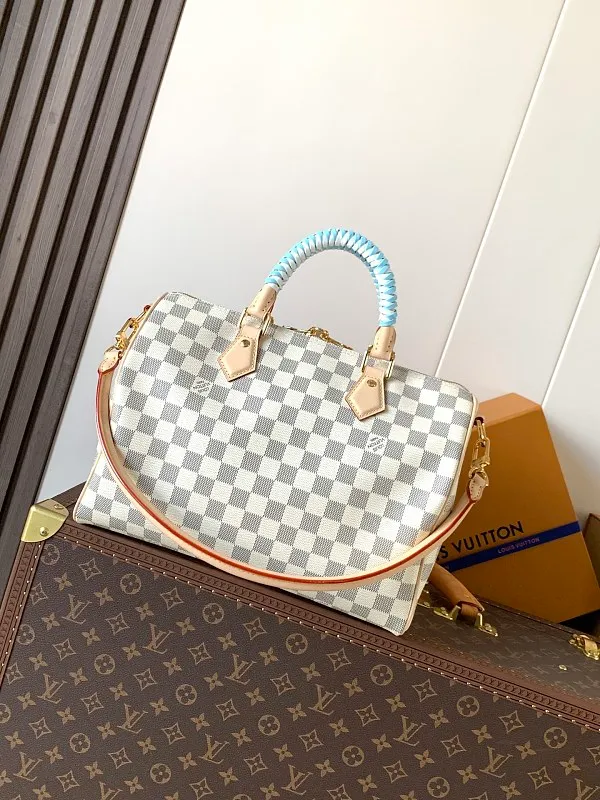 All categories Official website "Brand Women's Bags" Women's Bags 💙 LV 2026 new LV hand-held crossbody bag