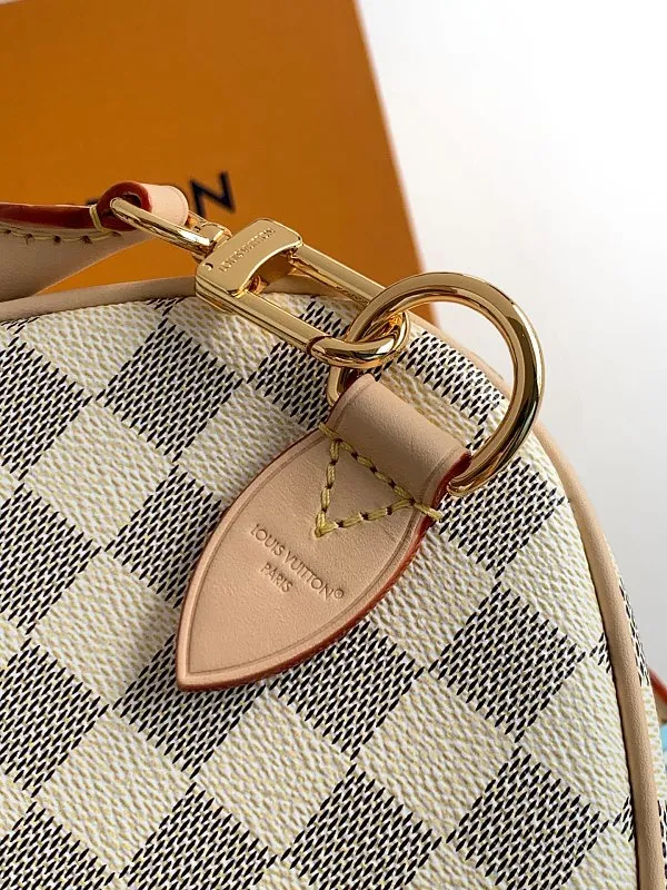 All categories Official website "Brand Women's Bags" Women's Bags 💙 LV 2026 new LV hand-held crossbody bag