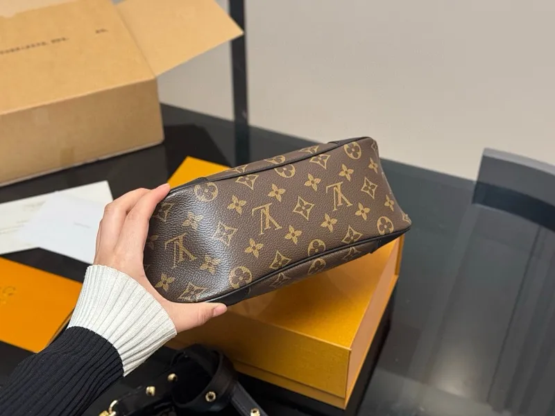 All Categories Official Website "Brand Women's Bags" Women's Bags 💙 LV 2025 New LV Crossbody Bag