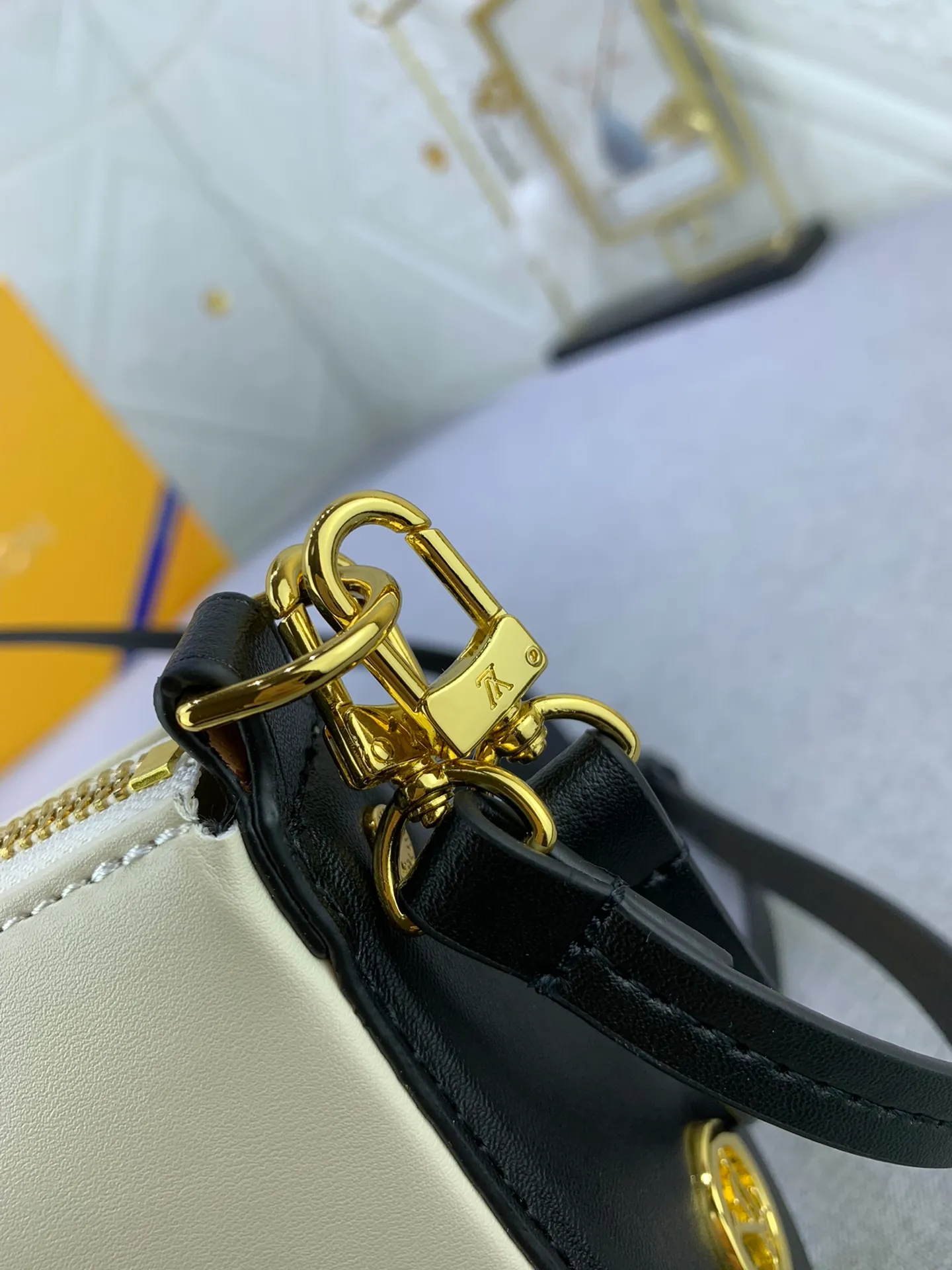 All Categories Official Website "Brand Women's Bags" Women's Bags 💙 LV 2024 New LV Crossbody Bag