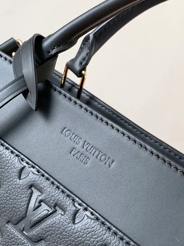 All Categories Official Website "Brand Women's Bags" Women's Bags 💙 LV 2026 New LV Crossbody Bag