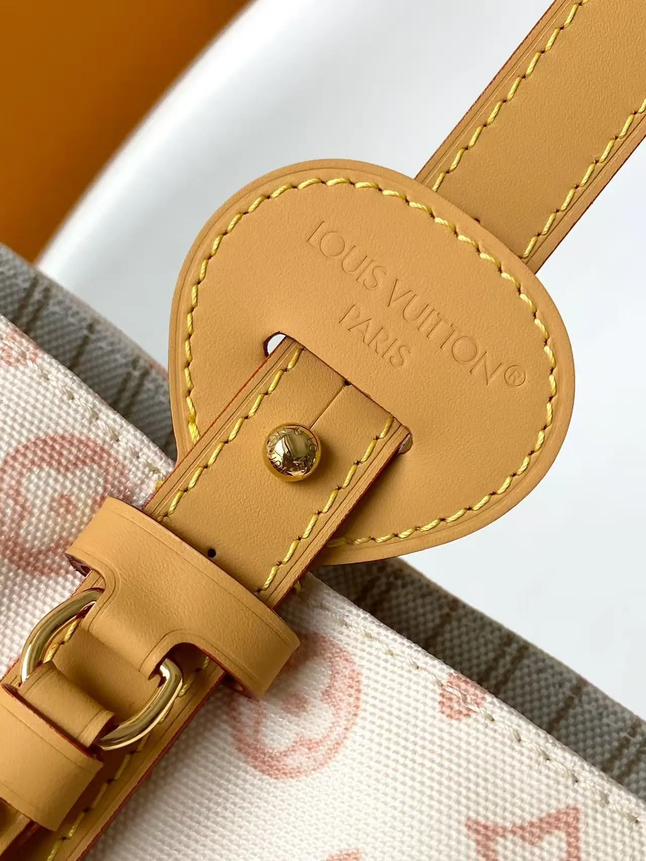 All Categories Official Website "Brand Women's Bags" Women's Bags 💙 LV 2026 New LV Crossbody Bag