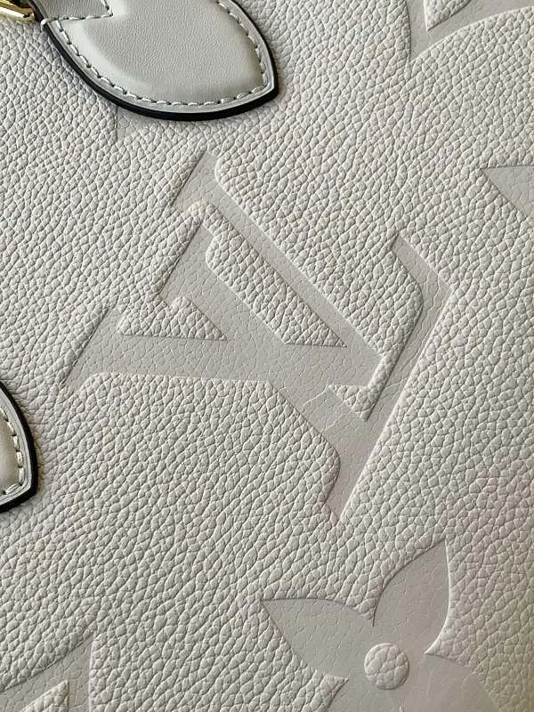 All Categories Official Website "Brand Women's Bags" Women's Bags 💙 LV 2026 New LV Crossbody Bag
