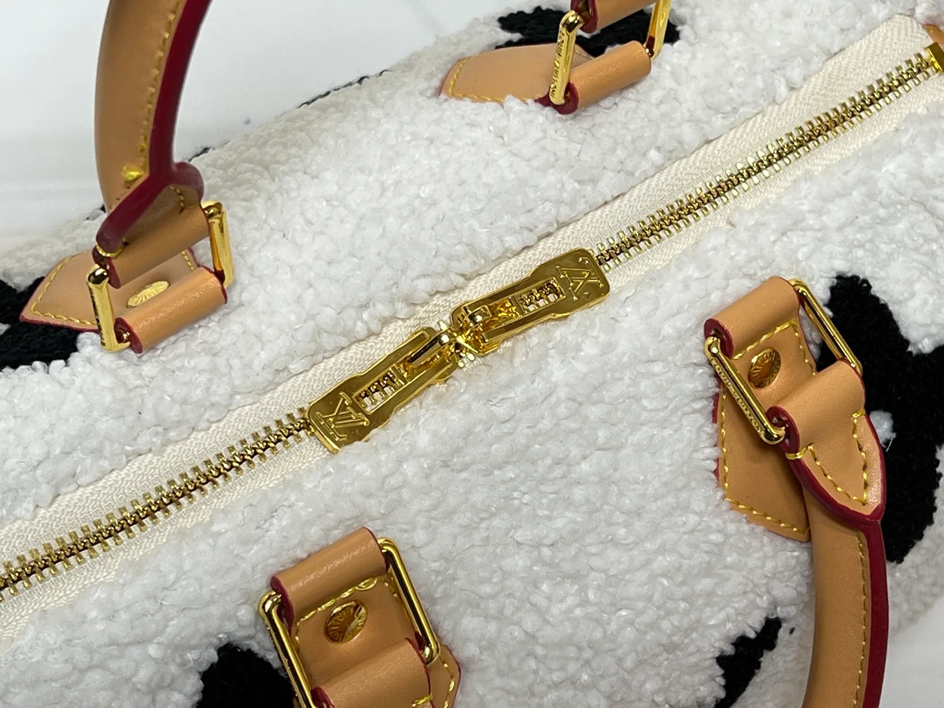 All Categories Official Website "Brand Women's Bags" Women's Bags 💙 LV 2026 New LV Crossbody Bag