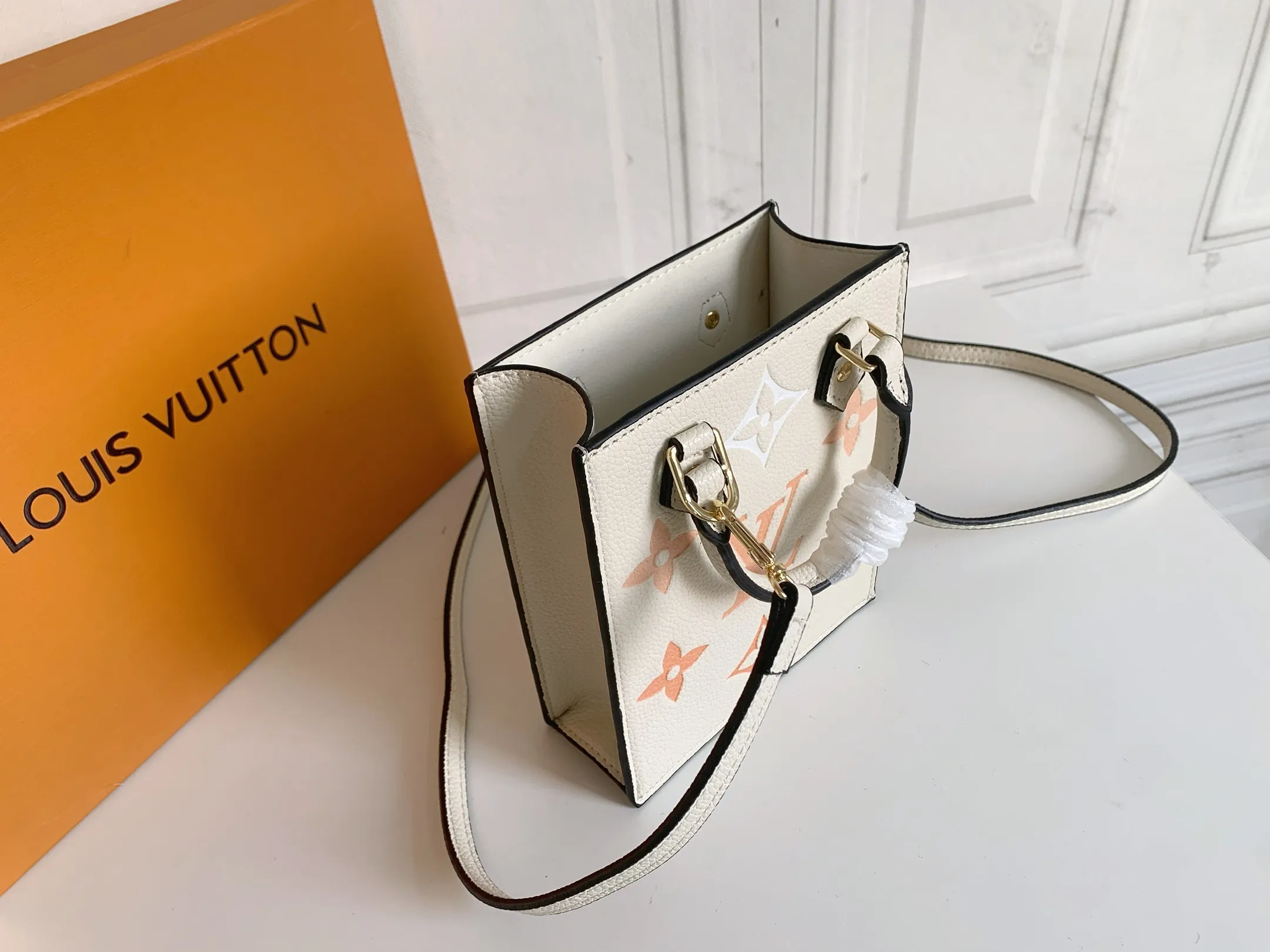 All Categories Official Website "Brand Women's Bags" Women's Bags 💙 LV 2026 New LV Handbags