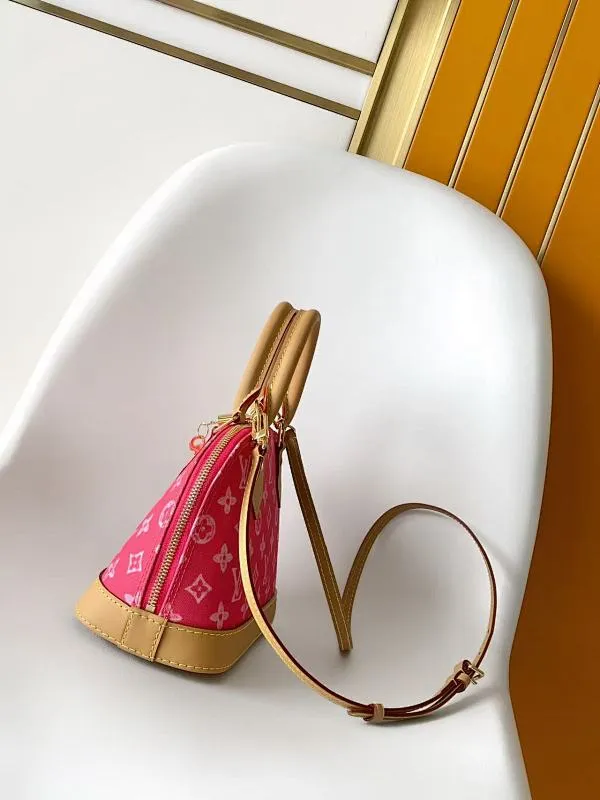 All Categories Official Website "Brand Women's Bags" Women's Bags 💙 LV 2026 New LV Crossbody Bag