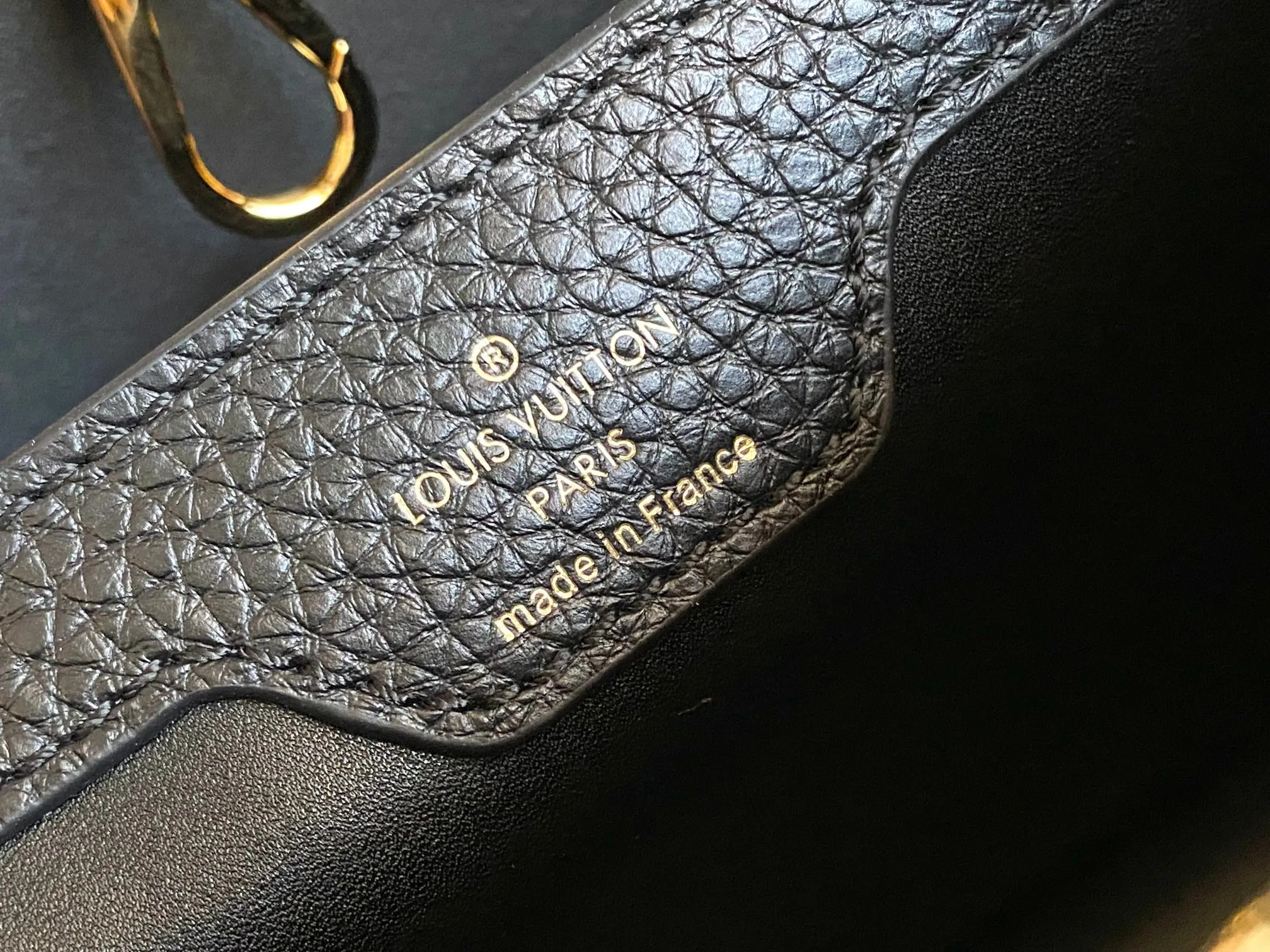All Categories 💚 Authentic Grade Bags 💚 LV 2026 New LV Top Replica Crossbody Shoulder Bag