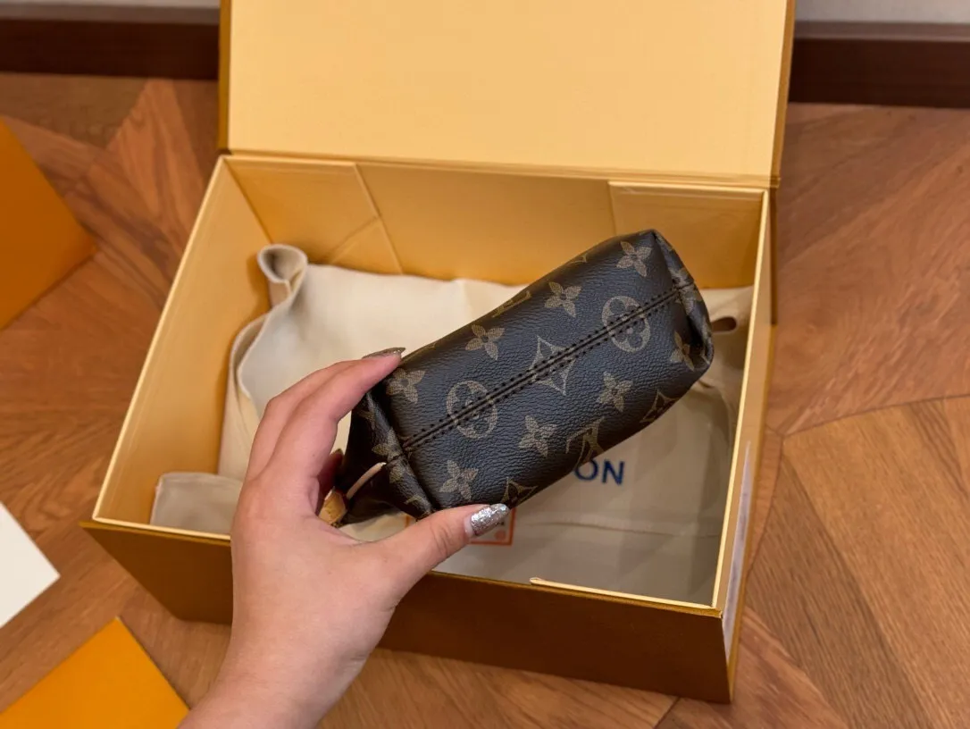 All Categories Official Website "Brand Women's Bags" Women's Bags 💙 LV 2024 Official Website New LV Crossbody Bags