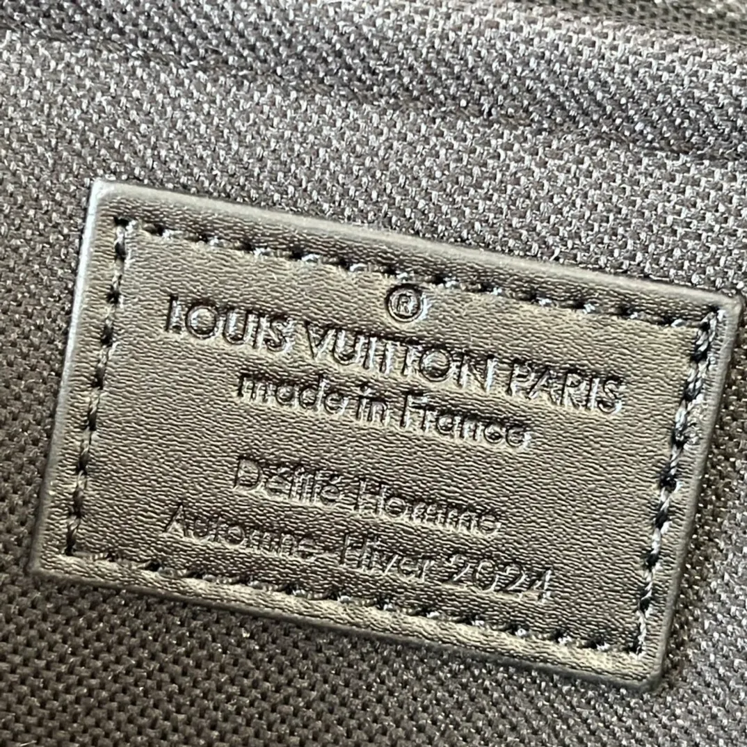 All Categories Official Website "Brand Women's Bags" Women's Bags 💙 LV 2026 New LV Crossbody Bag