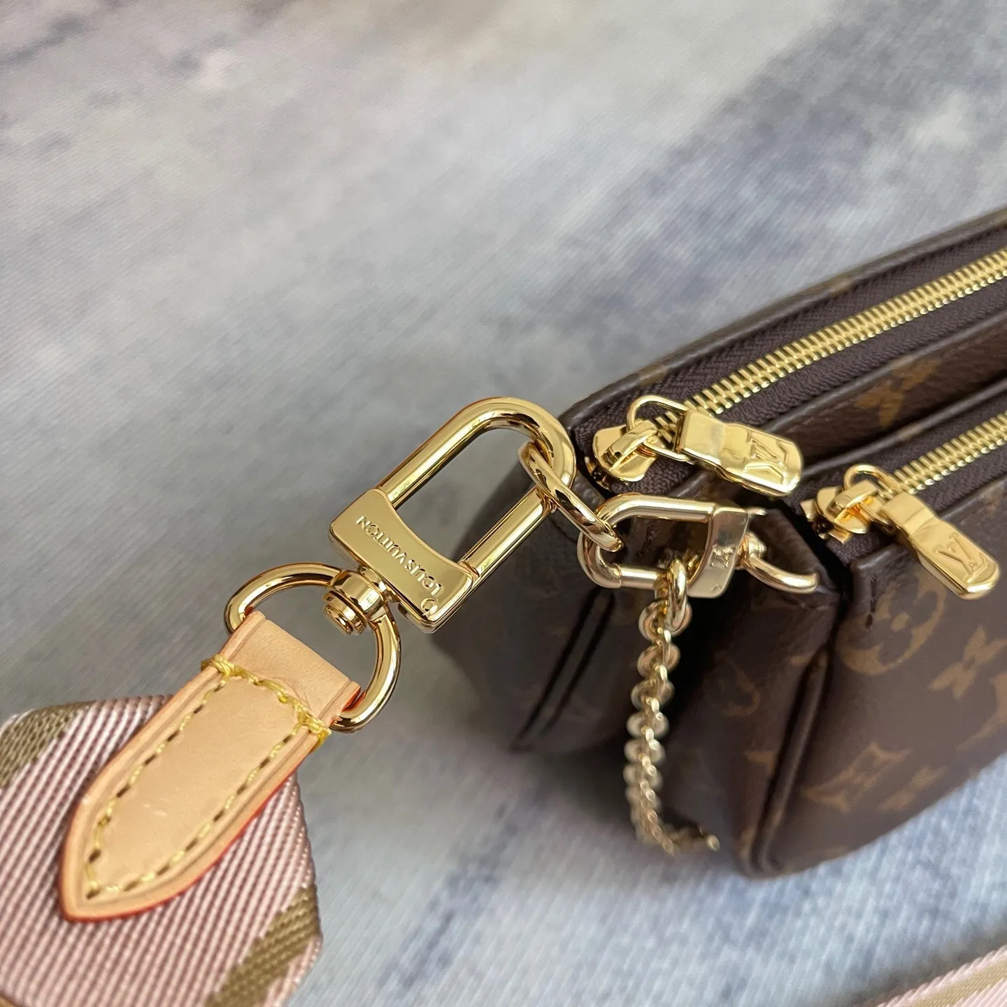 All Categories Official Website "Brand Women's Bags" Women's Bags 💙 LV 2025 New LV Crossbody Bag