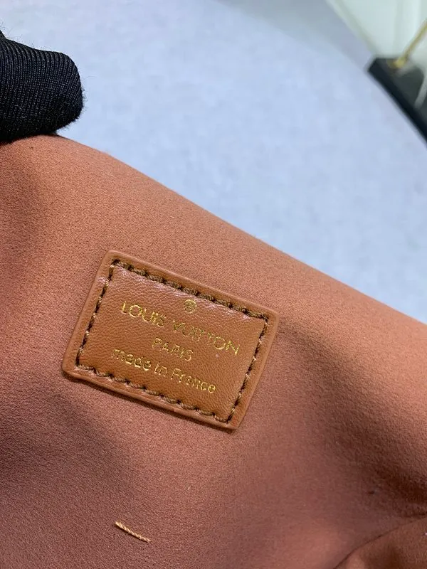All Categories Official Website "Brand Women's Bags" Women's Bags 💙 LV 2024 New LV Crossbody Bag