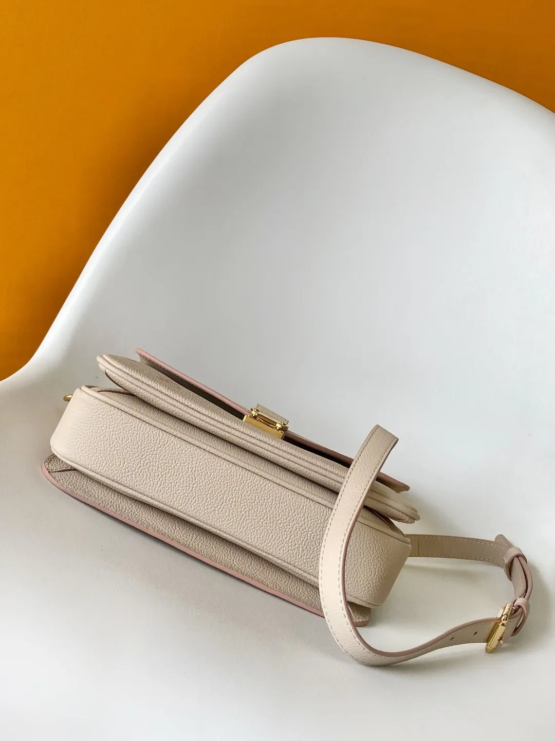All Categories Official Website "Brand Women's Bags" Women's Bags 💙 LV 2026 New LV Crossbody Bag
