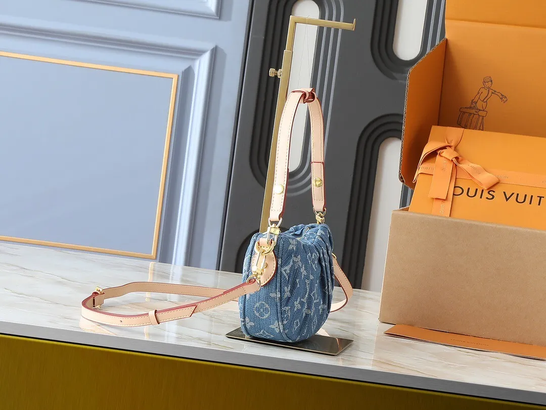 All Categories Official Website "Brand Women's Bags" Women's Bags 💙 LV 2025 New LV Crossbody Bag