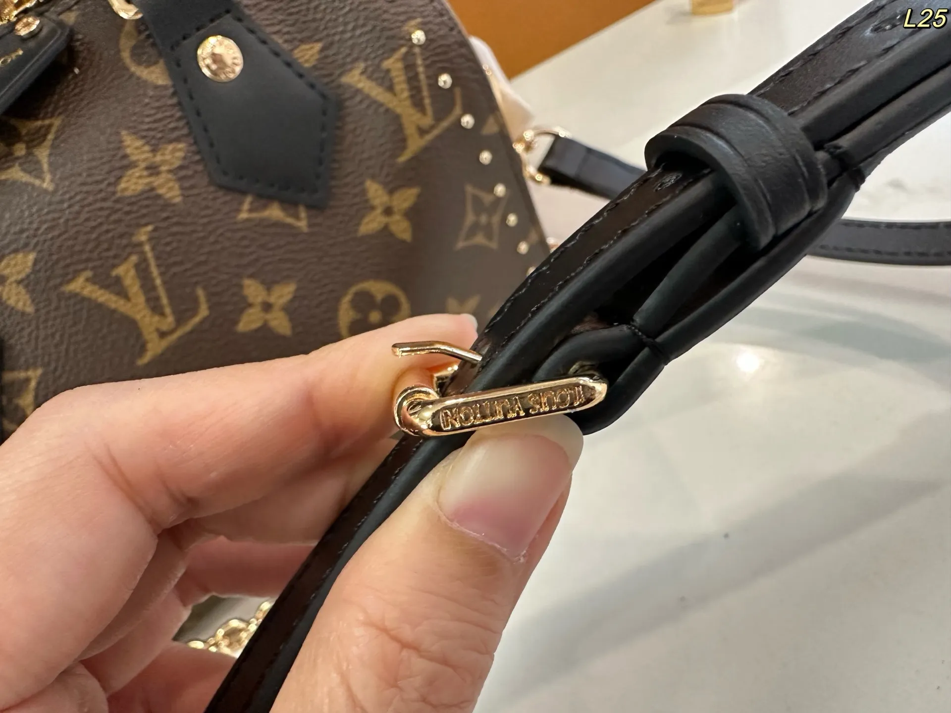 All Categories Official Website "Brand Women's Bags" Women's Bags 💙 LV 2025 New LV Crossbody Bag