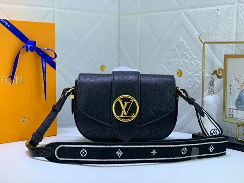 All Categories Official Website "Brand Women's Bags" Women's Bags 💙 LV Pont9 pebbled messenger bag LV PONT 9 SOF, injects an elegant atmosphere with the LV Circle logo derived from the brand archives. Monogram flower clusters are hidden under the flap, and Monogram flowers bloom on the shoulder straps. Medium size 25x17.5