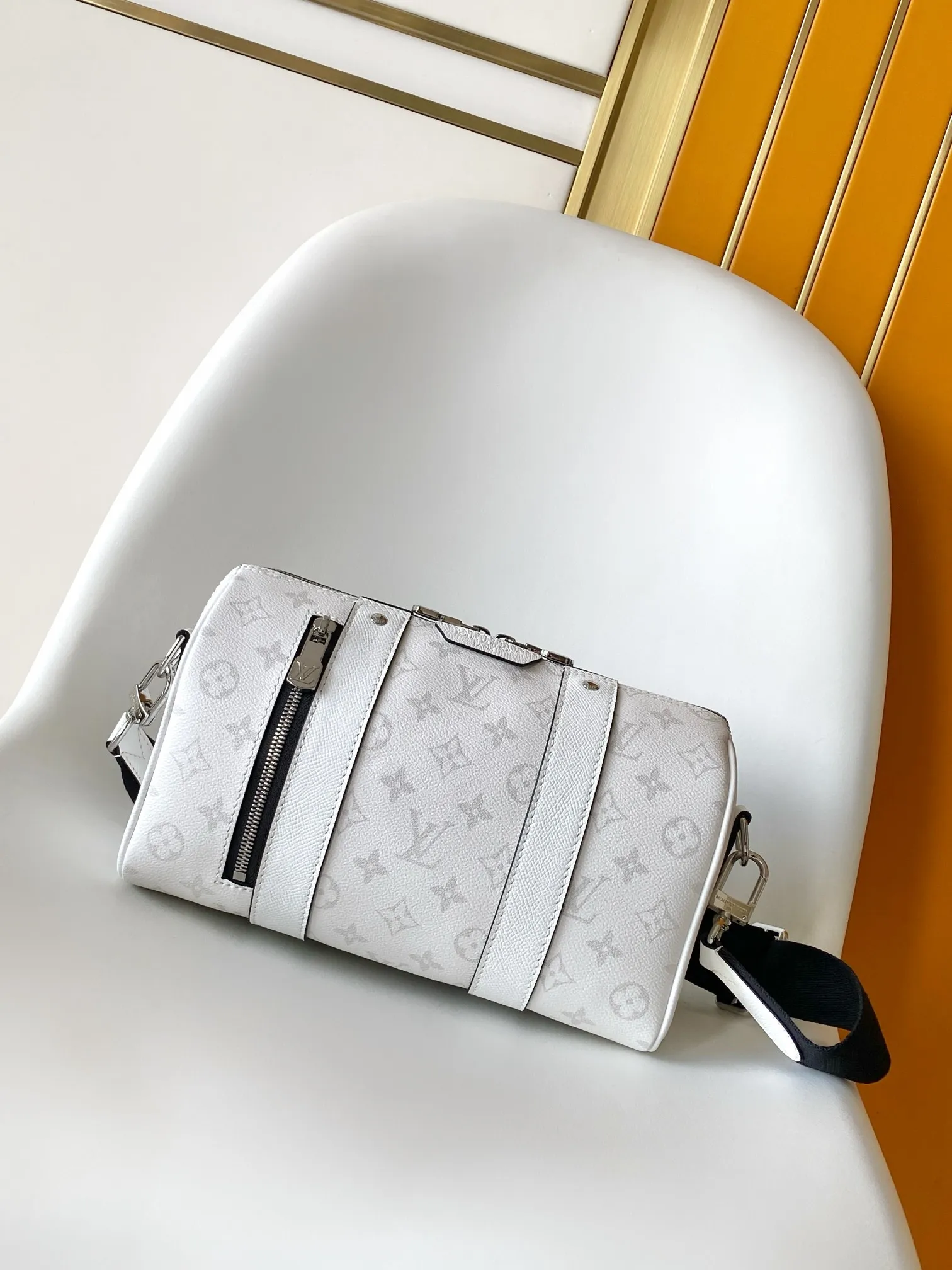All Categories Official Website "Brand Women's Bags" Women's Bags 💙 LV 2026 New LV Crossbody Bag