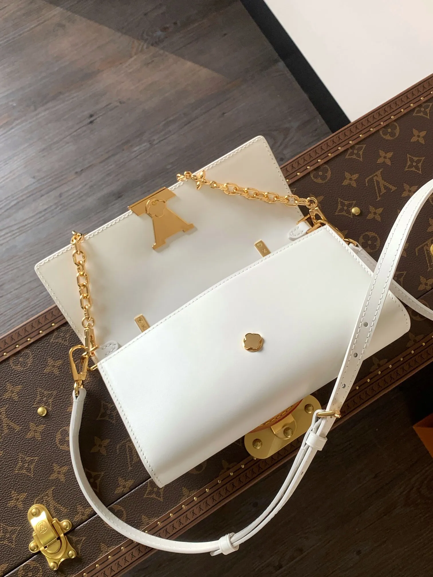 All Categories Official Website "Brand Women's Bags" Women's Bags 💙 LV 2025 New LV Crossbody Bag