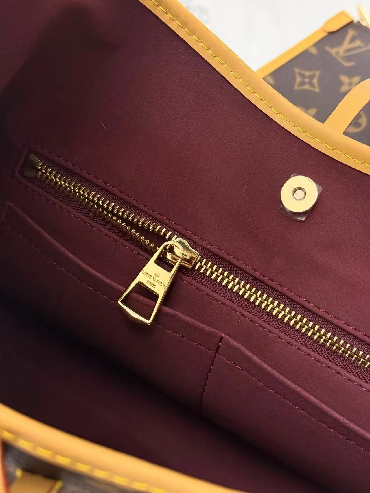 All Categories Official Website "Brand Women's Bags" Women's Bags 💙 LV 2025 New LV Crossbody Bag