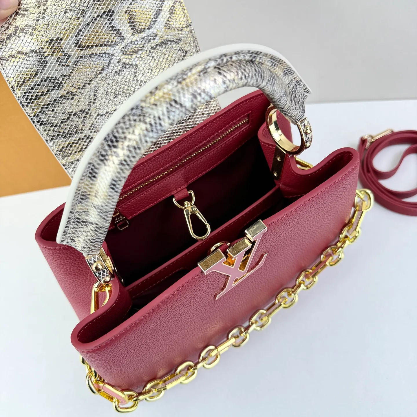 All Categories Official Website "Brand Women's Bags" Women's Bags 💙 LV LV 2026 New Crossbody Shoulder Bag