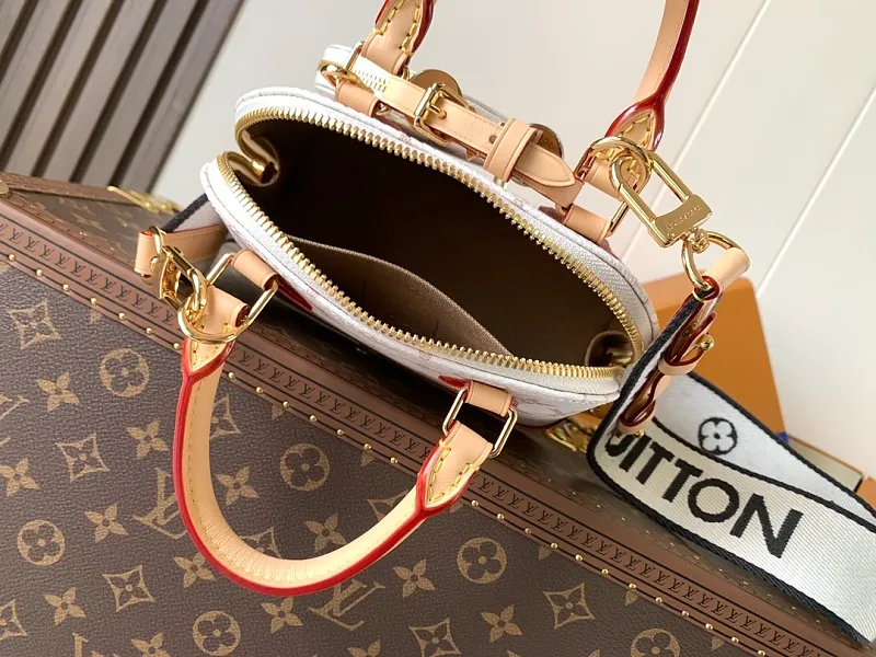 All Categories Official Website "Brand Women's Bags" Women's Bags 💙 LV 2026 New LV Crossbody Bag