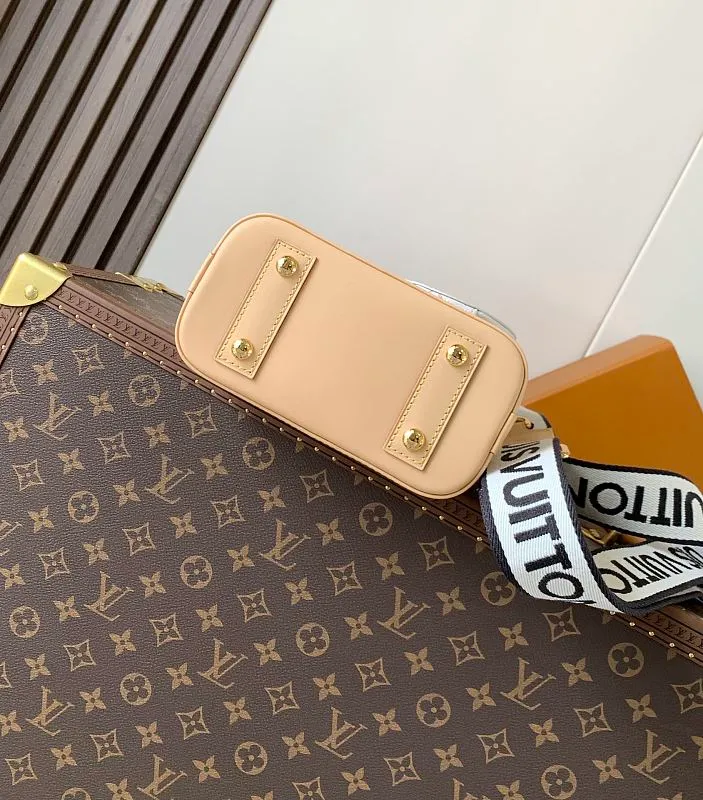 All Categories Official Website "Brand Women's Bags" Women's Bags 💙 LV 2026 New LV Crossbody Bag