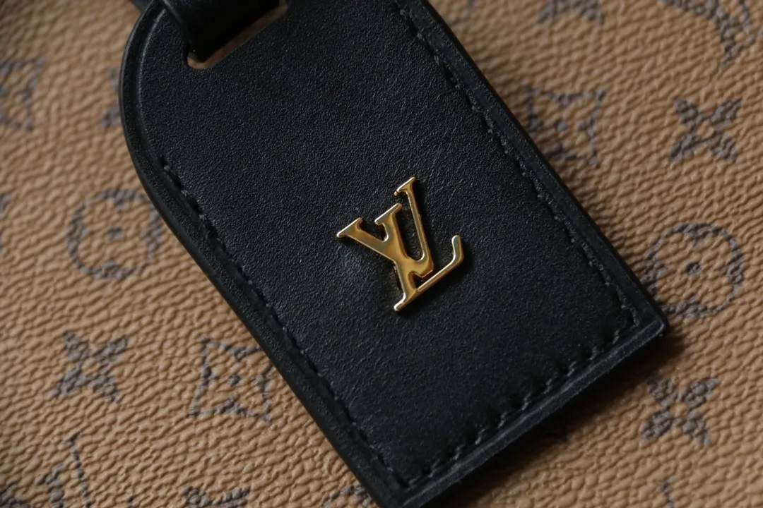 All categories Official website "Brand Women's Bags" Women's Bags 💙 LV replica LV, fine imitation LV bags, LV shoulder bags, 2023 official latest version LV crossbody bag, bag factory, original material, size: 7.5-16.5-7.5CM