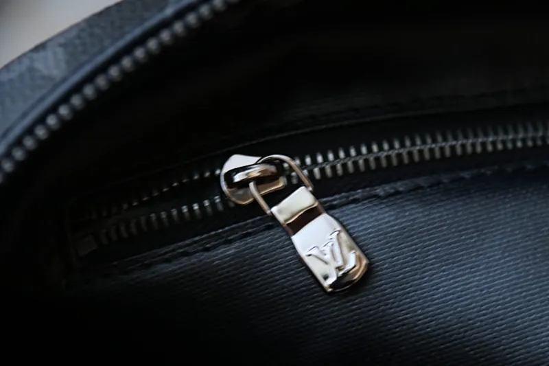 All Categories Official Website "Brand Women's Bags" Women's Bags 💙 LV 2024 New LV Cosmetic Bag