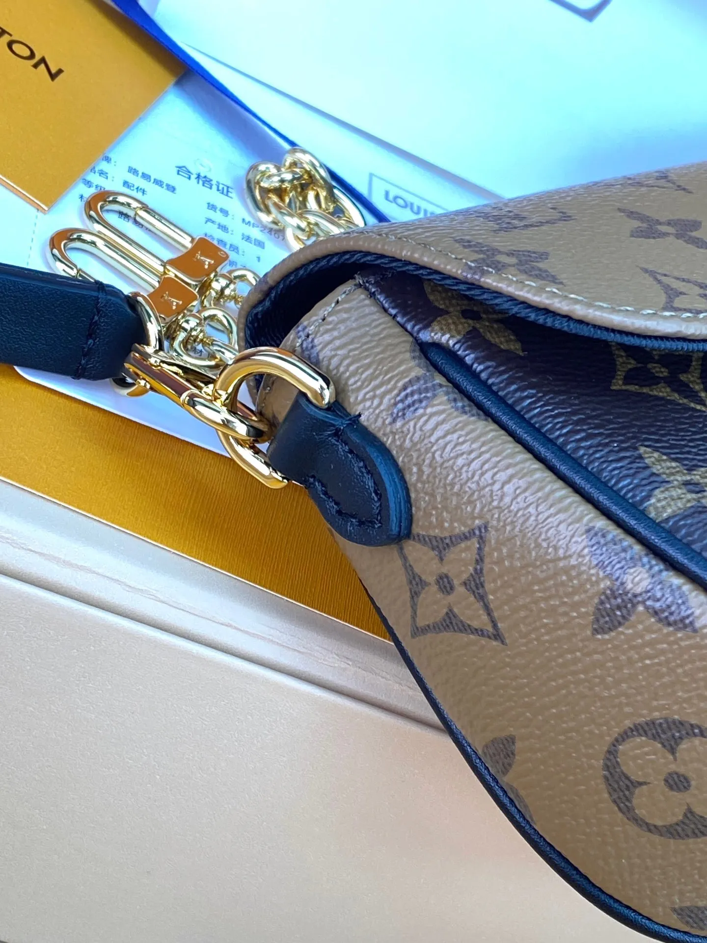 All categories Official website "Brand Women's Bags" Women's Bags 💙 LV 2025 new LV armpit bag