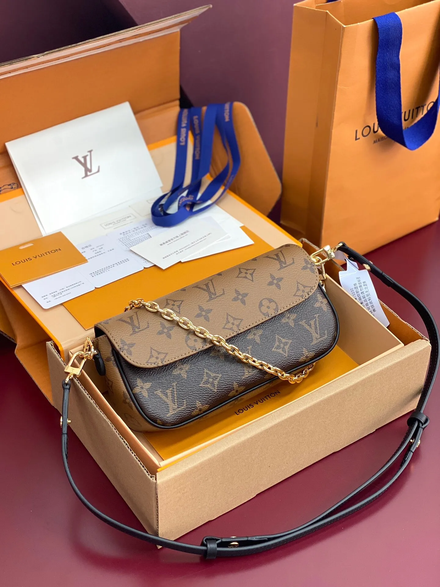 All categories Official website "Brand Women's Bags" Women's Bags 💙 LV 2025 new LV armpit bag