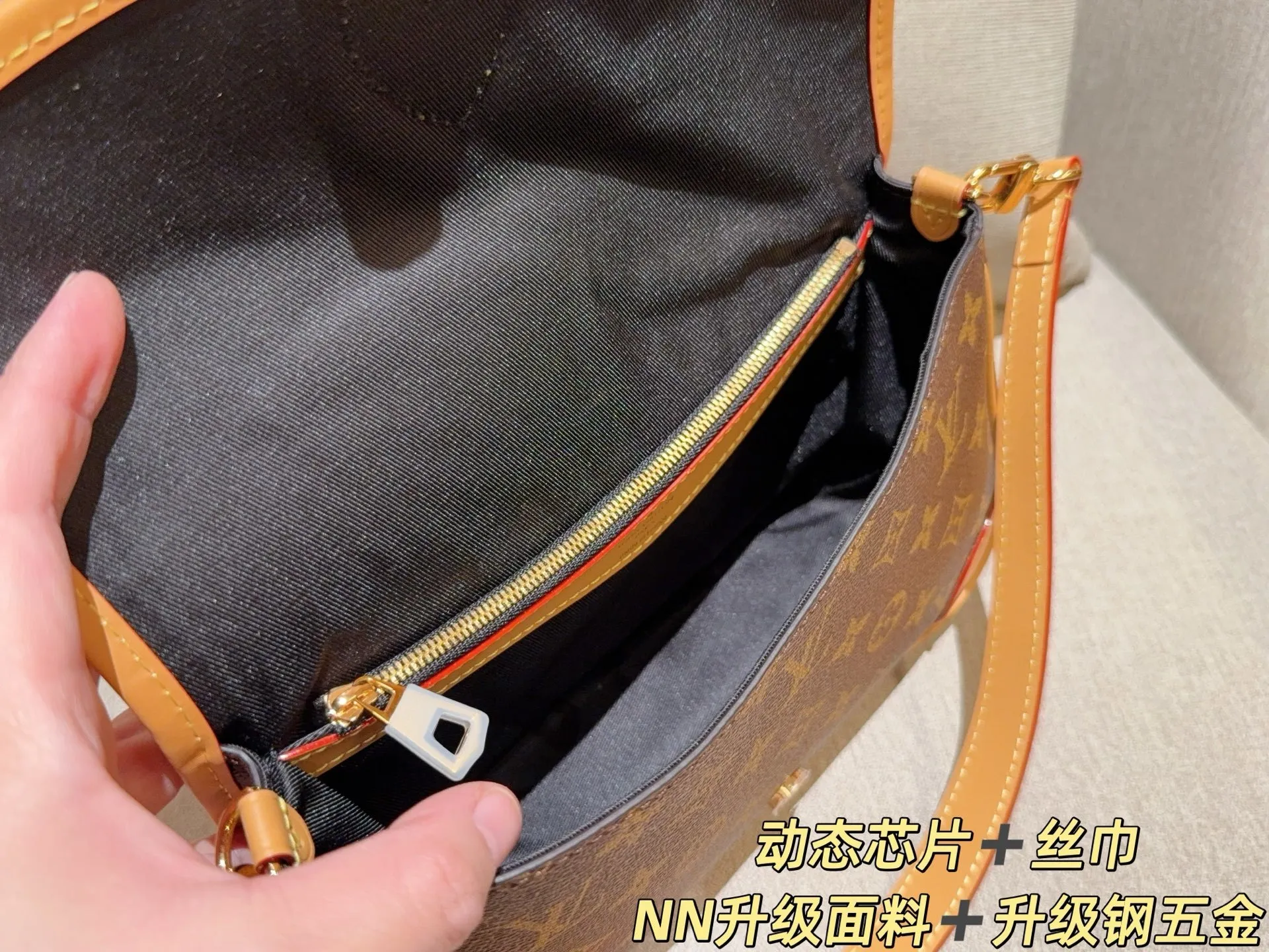 All categories Official website "Brand Women's Bags" Women's Bags 💙 LV 2025 new LV armpit bag