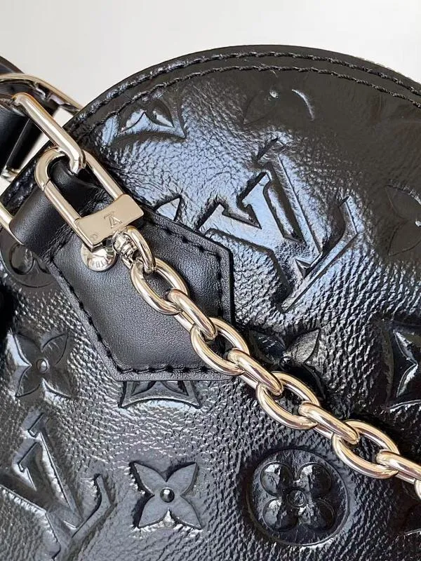 All Categories Official Website "Brand Women's Bags" Women's Bags 💙 LV 2026 New LV Crossbody Bag