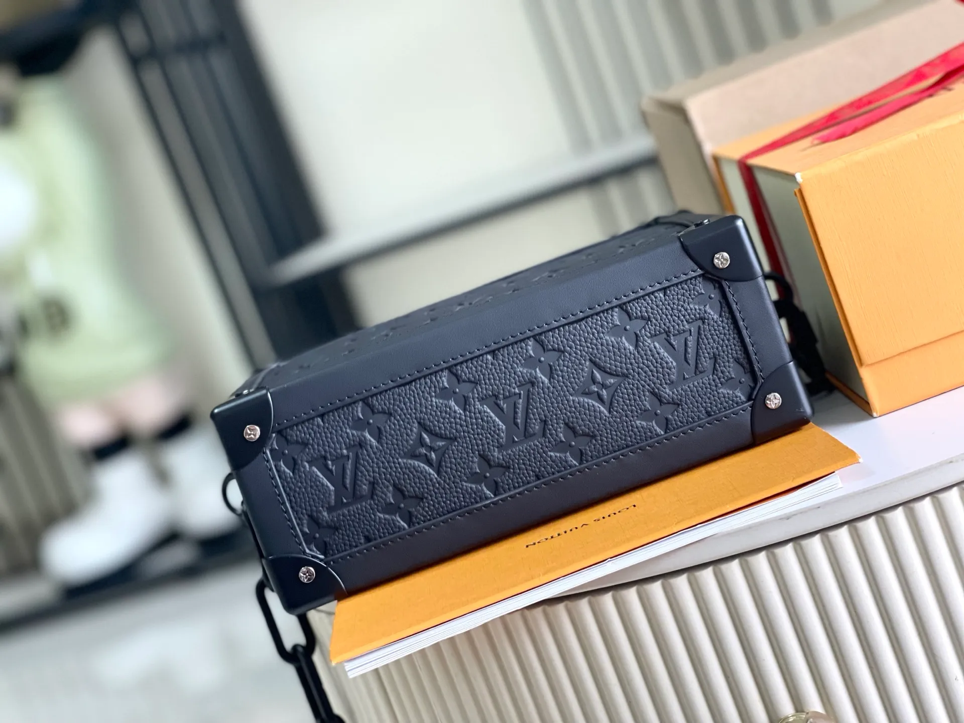 All categories 💚 Authentic bags 💚 LV 2026 new LV top replica clutch bag
