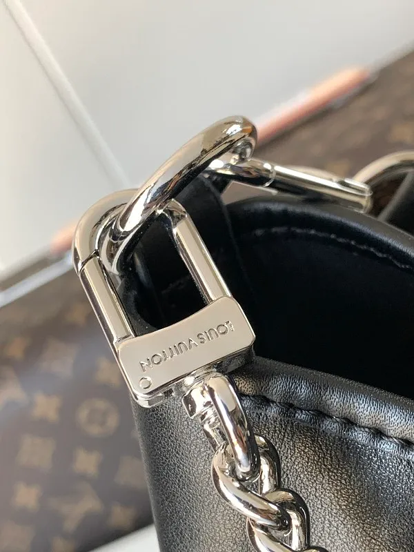 All Categories Official Website "Brand Women's Bags" Women's Bags 💙 LV 2026 Official Website New LV Crossbody Bag