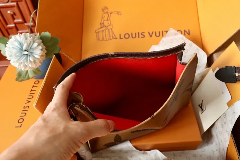 All Categories Official Website "Brand Women's Bags" Women's Bags 💙 LV 2025 New LV Cosmetic Bag