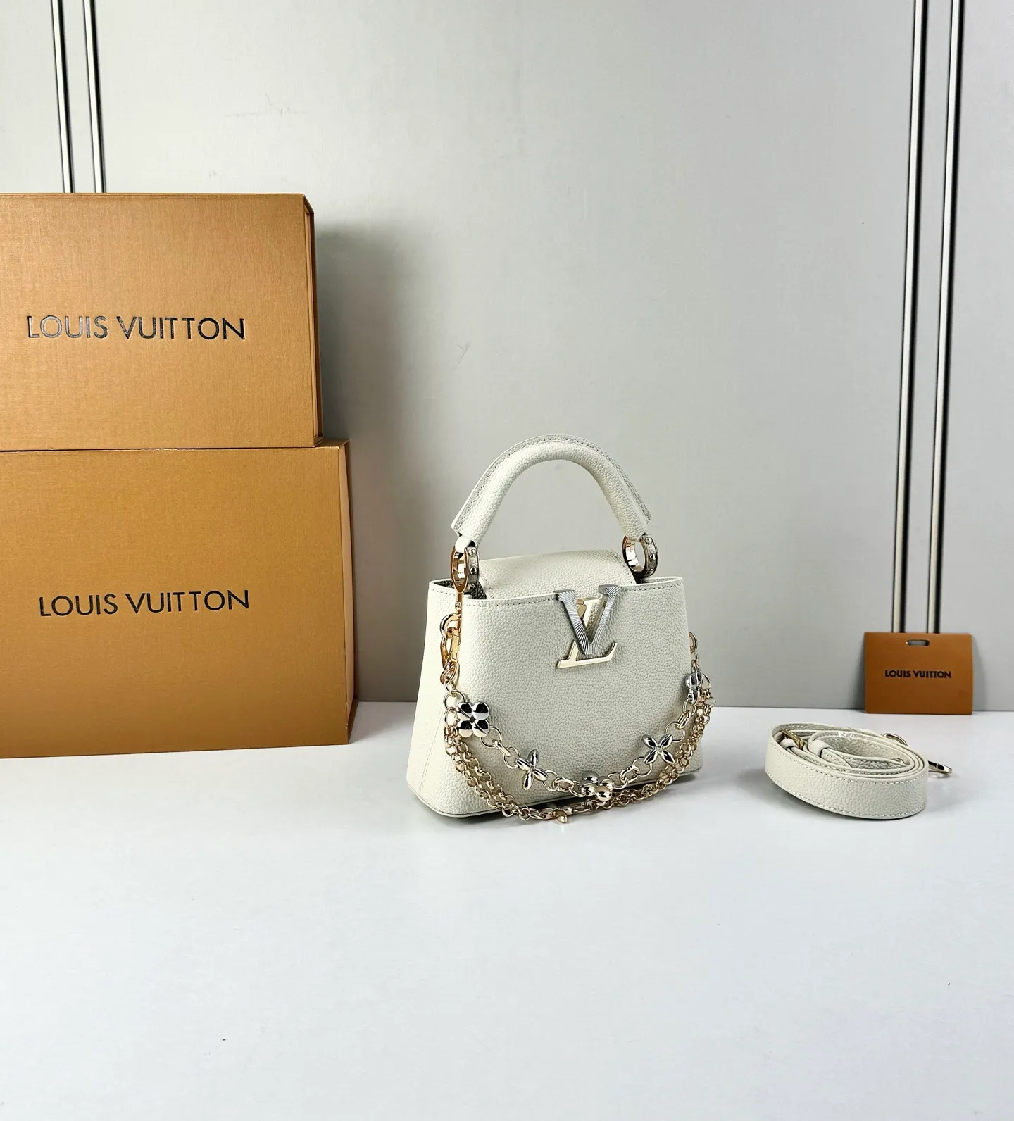 All Categories Official Website "Brand Women's Bags" Women's Bags 💙 LV LV 2026 New Crossbody Shoulder Bag