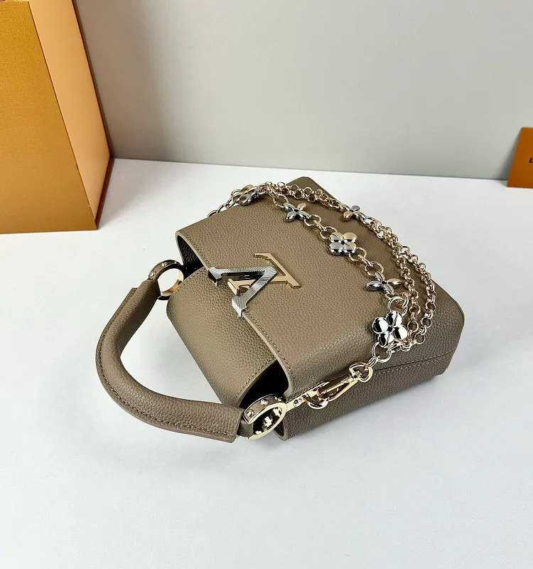 All Categories Official Website "Brand Women's Bags" Women's Bags 💙 LV LV 2026 New Crossbody Shoulder Bag