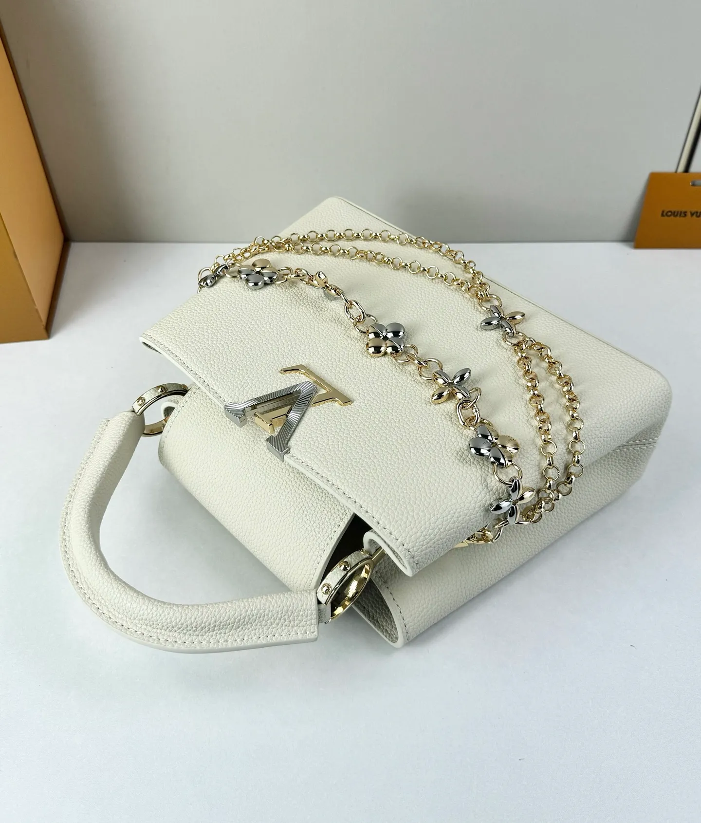 All Categories Official Website "Brand Women's Bags" Women's Bags 💙 LV LV 2026 New Crossbody Shoulder Bag