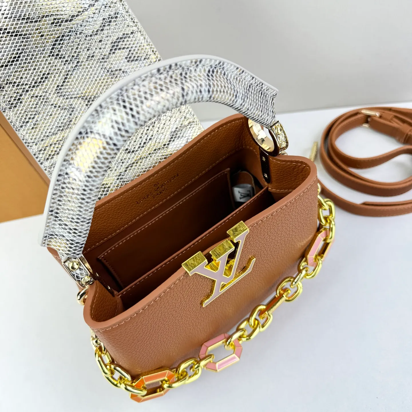 All Categories Official Website "Brand Women's Bags" Women's Bags 💙 LV LV 2026 New Crossbody Shoulder Bag