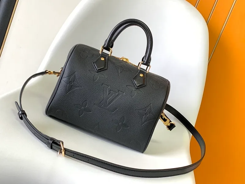 All Categories Official Website "Brand Women's Bags" Women's Bags 💙 LV 2026 New LV Crossbody Bag