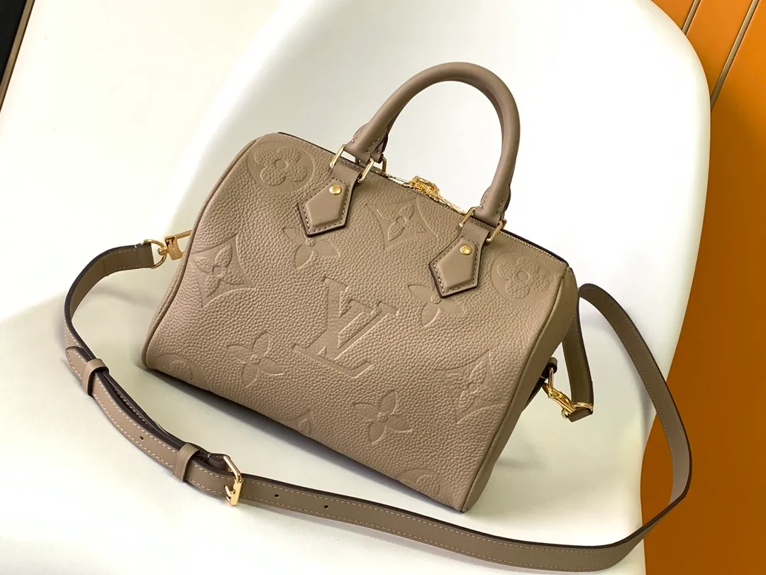 All Categories Official Website "Brand Women's Bags" Women's Bags 💙 LV 2026 New LV Crossbody Bag