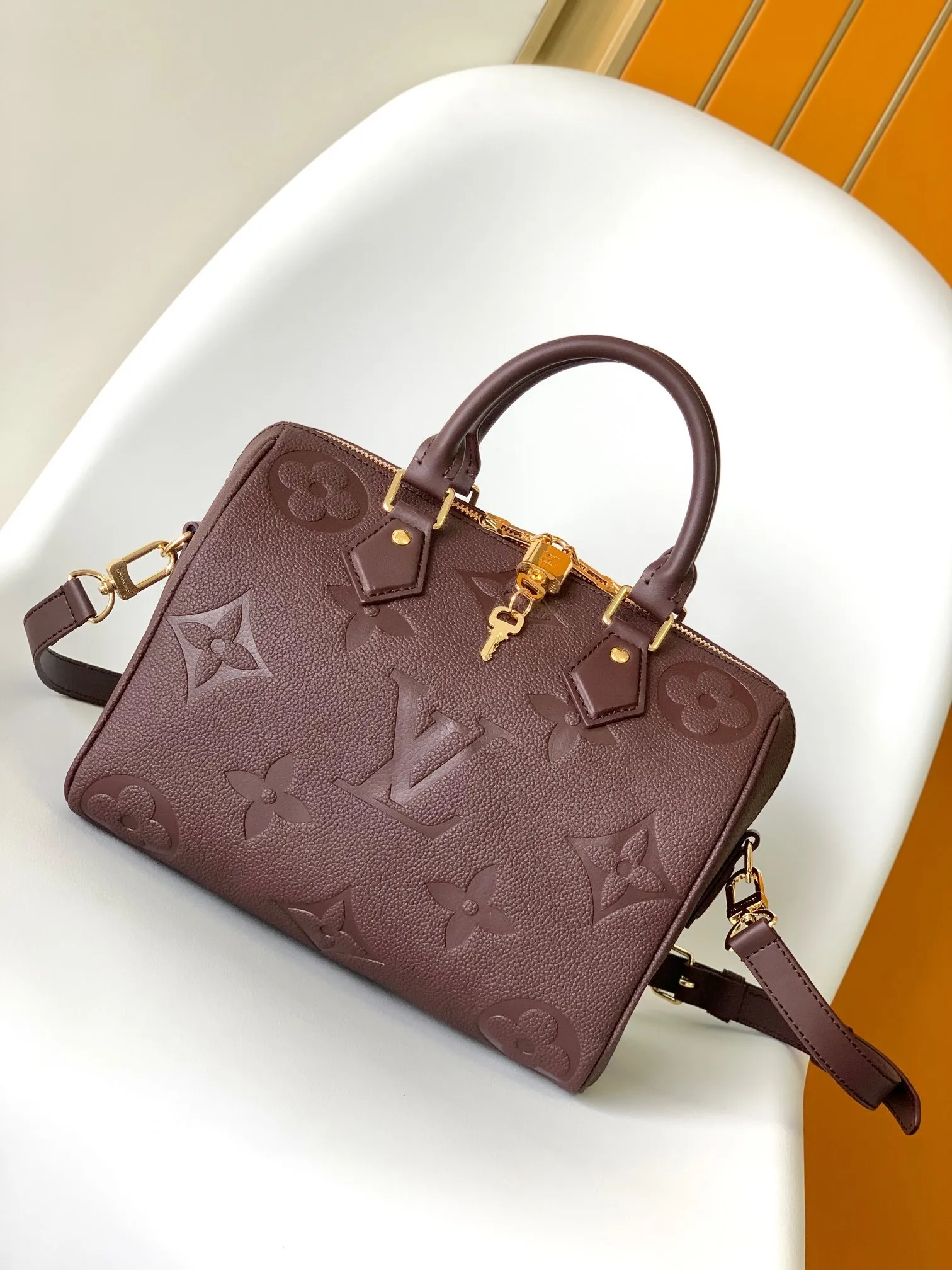 All Categories Official Website "Brand Women's Bags" Women's Bags 💙 LV 2026 New LV Crossbody Bag
