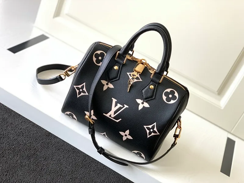 All Categories Official Website "Brand Women's Bags" Women's Bags 💙 LV 2026 New LV Crossbody Bag