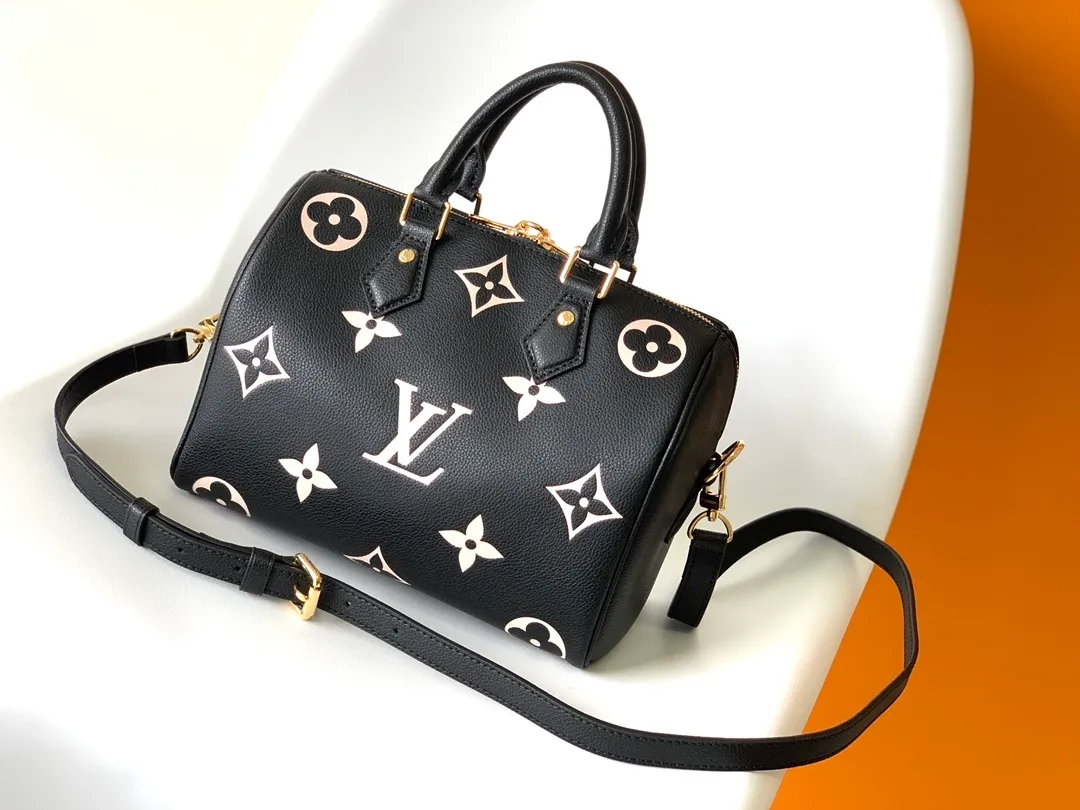 All Categories Official Website "Brand Women's Bags" Women's Bags 💙 LV 2026 New LV Crossbody Bag