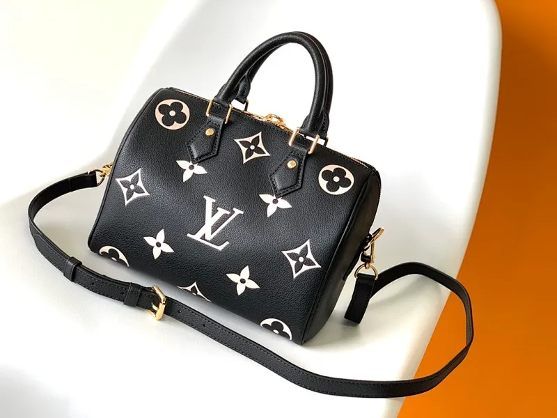 All Categories Official Website "Brand Women's Bags" Women's Bags 💙 LV 2026 New LV Crossbody Bag